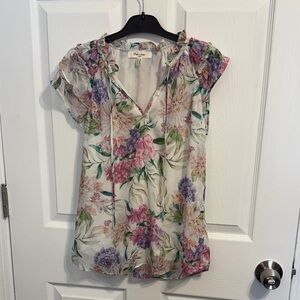 🌸 Floral Women's Top 🌸